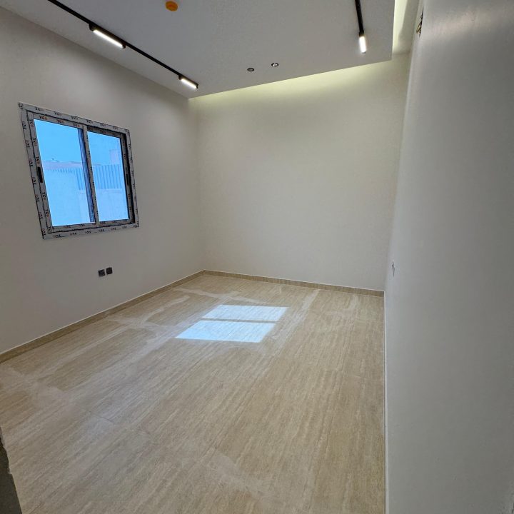 WhatsApp Image 2025-03-04 at 10.00.57 AM (1)